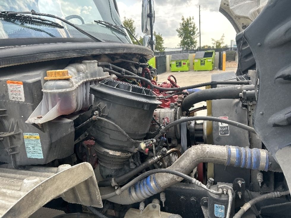 Medium Duty Box Truck-Light and Medium Duty Trucks-Freightliner-2022-M2-Houston-TX-345,994\n\t\tmiles-$ 27,750 - Image 23