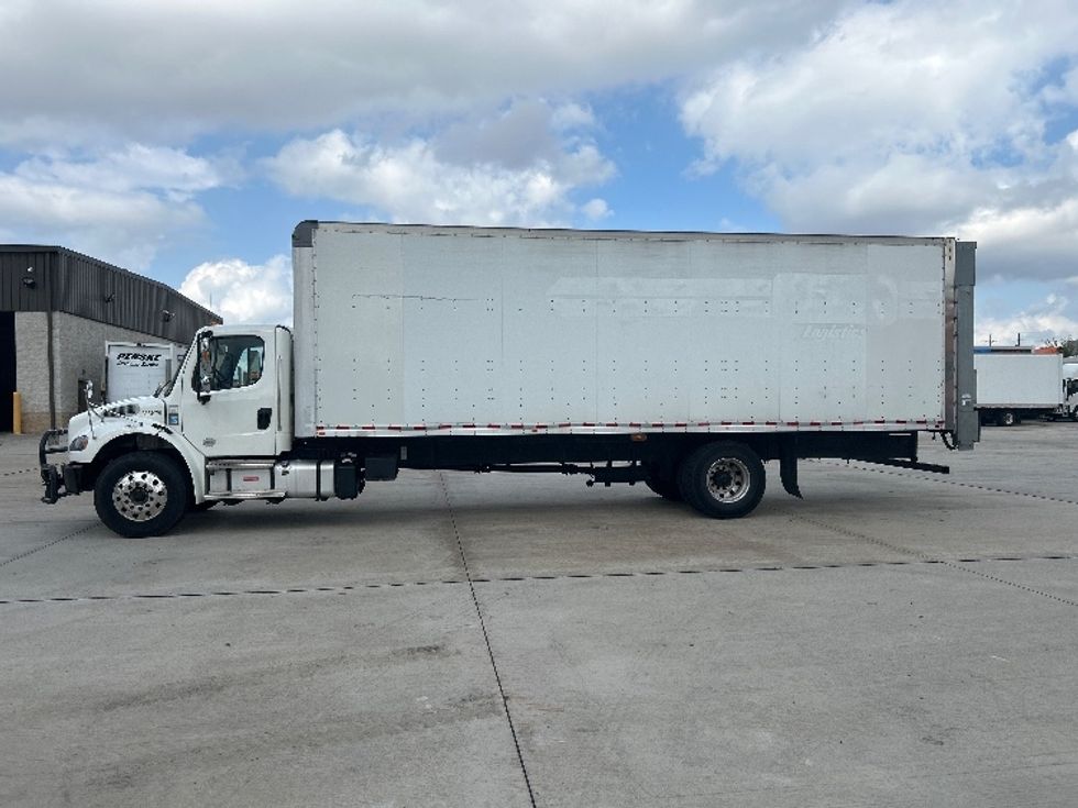 Medium Duty Box Truck-Light and Medium Duty Trucks-Freightliner-2022-M2-Houston-TX-345,994\n\t\tmiles-$ 27,750 - Image 4
