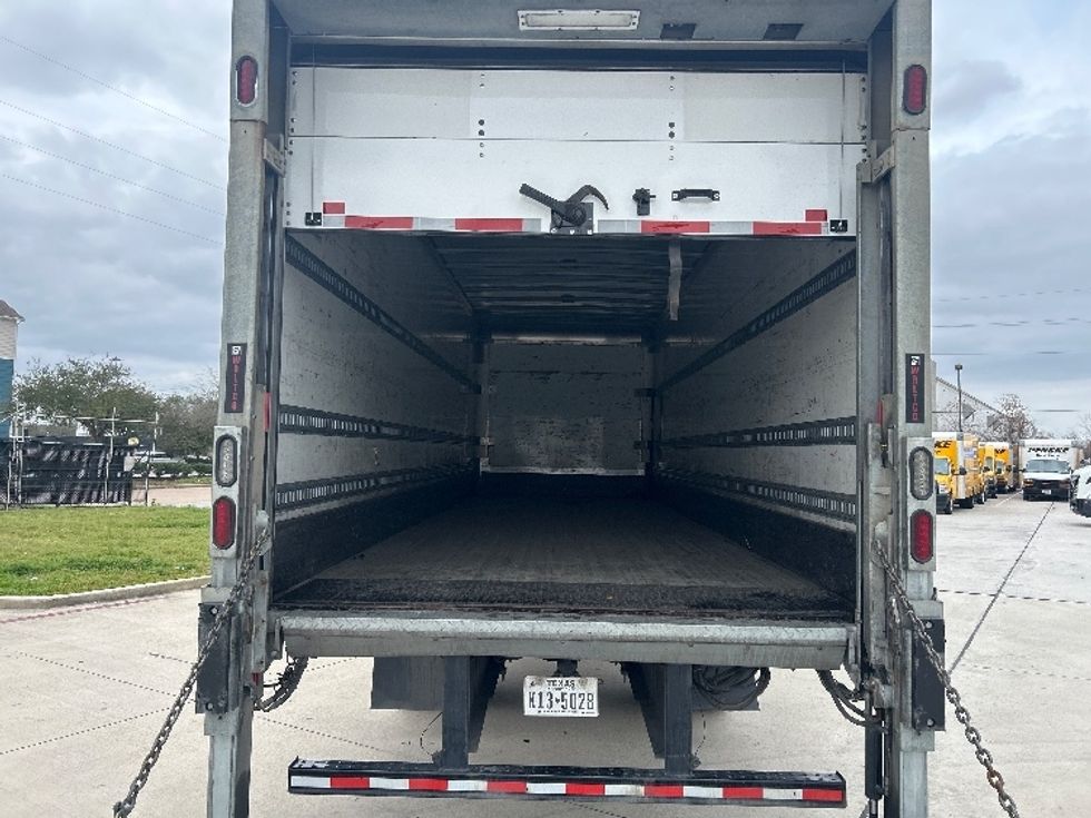Medium Duty Box Truck-Light and Medium Duty Trucks-Freightliner-2022-M2-Houston-TX-398,968\n\t\tmiles-$ 26,250 - Image 8
