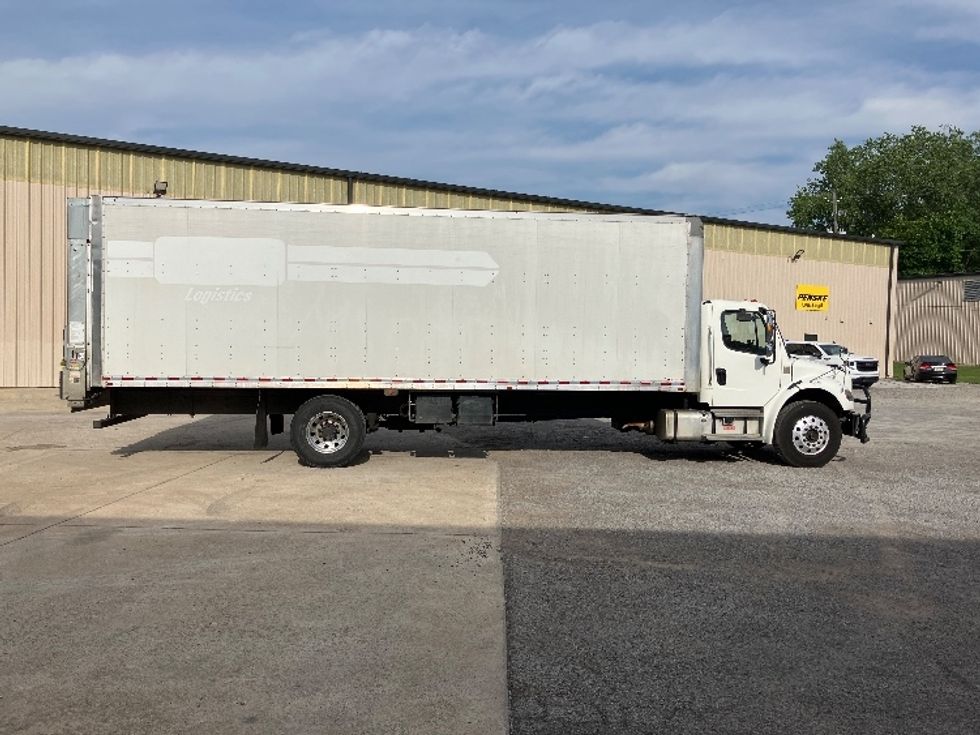 Medium Duty Box Truck-Light and Medium Duty Trucks-Freightliner-2022-M2-Hueytown-AL-265,529\n\t\tmiles-$ 39,000 - Image 16