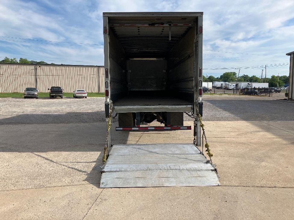 Medium Duty Box Truck-Light and Medium Duty Trucks-Freightliner-2022-M2-Hueytown-AL-265,529\n\t\tmiles-$ 39,000 - Image 9
