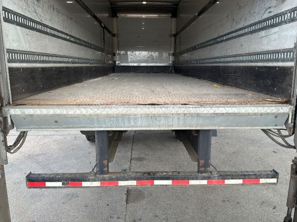 Medium Duty Box Truck-Light and Medium Duty Trucks-Freightliner-2022-M2-Hueytown-AL-270,003\n\t\tmiles-$ 35,750 - Image 10
