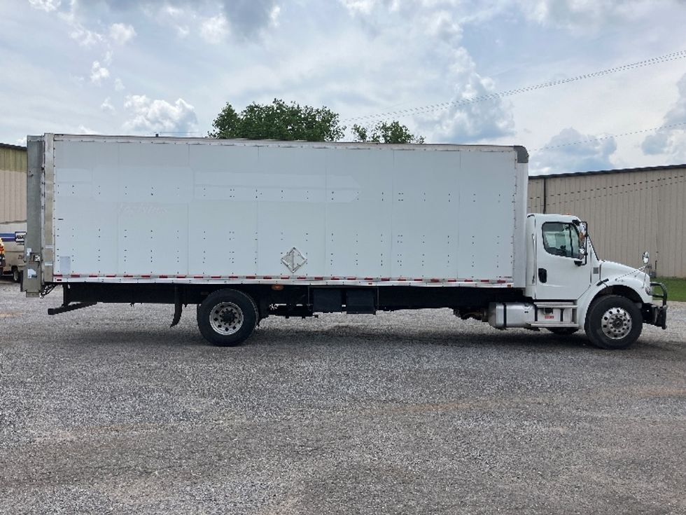 Medium Duty Box Truck-Light and Medium Duty Trucks-Freightliner-2022-M2-Hueytown-AL-270,003\n\t\tmiles-$ 35,750 - Image 15