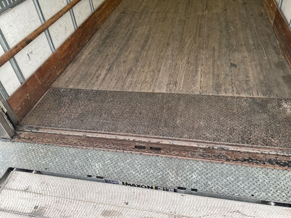 Medium Duty Box Truck-Light and Medium Duty Trucks-Freightliner-2022-M2-Indianapolis-IN-105,377\n\t\tmiles-$ 76,250 - Image 10