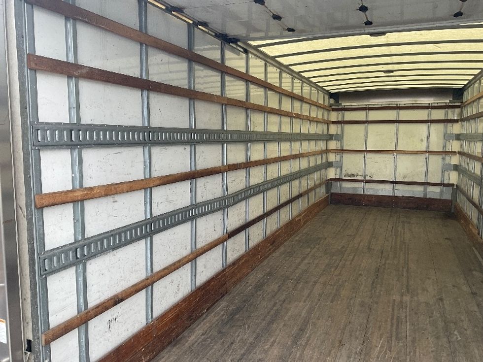 Medium Duty Box Truck-Light and Medium Duty Trucks-Freightliner-2022-M2-Indianapolis-IN-105,377\n\t\tmiles-$ 76,250 - Image 11