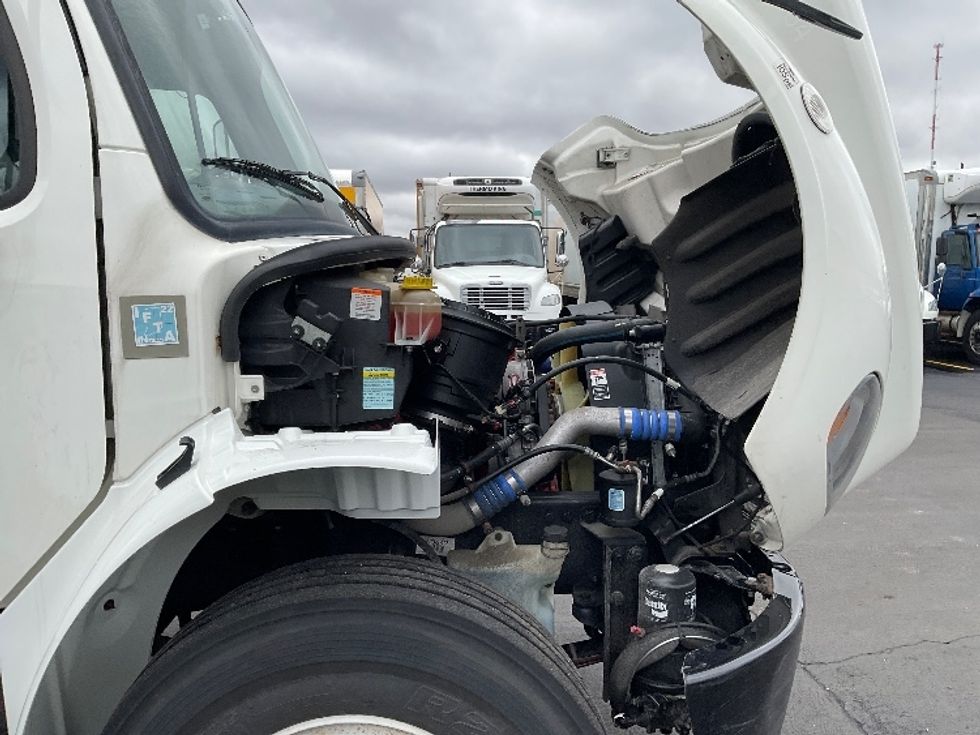 Medium Duty Box Truck-Light and Medium Duty Trucks-Freightliner-2022-M2-Indianapolis-IN-109,173\n\t\tmiles-$ 75,000 - Image 23