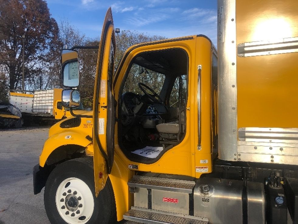 Medium Duty Box Truck-Light and Medium Duty Trucks-Freightliner-2022-M2-Indianapolis-IN-109,442\n\t\tmiles-$ 80,250 - Image 16