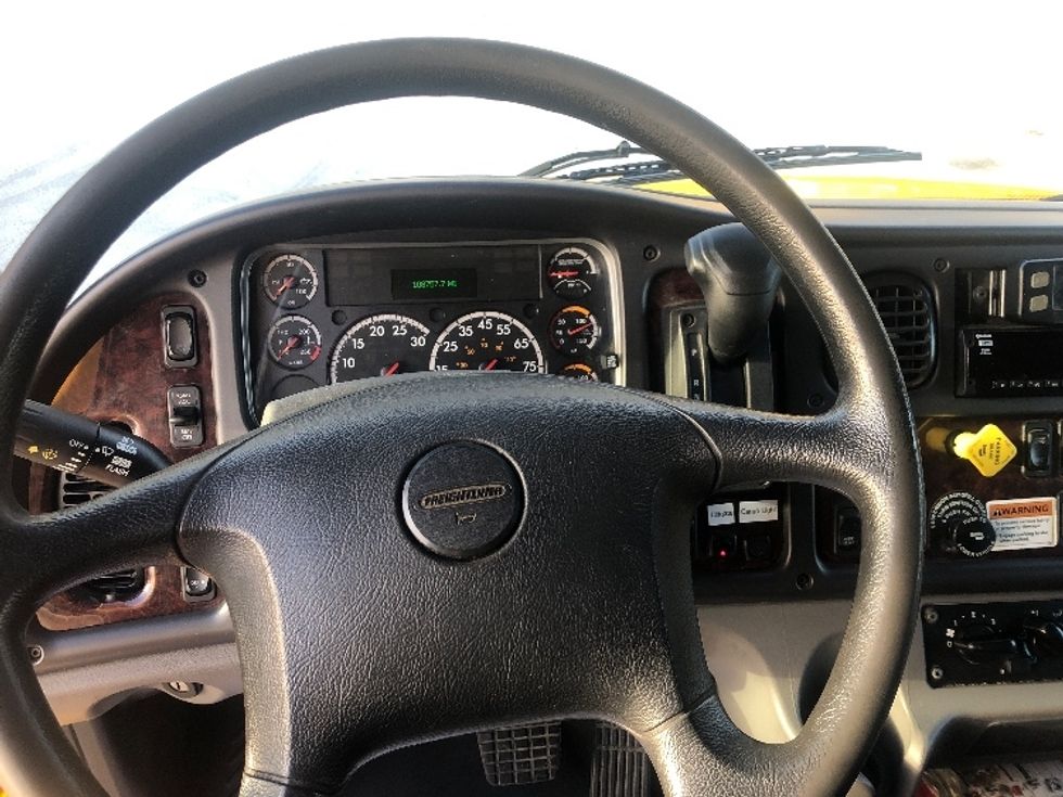 Medium Duty Box Truck-Light and Medium Duty Trucks-Freightliner-2022-M2-Indianapolis-IN-109,442\n\t\tmiles-$ 80,250 - Image 18