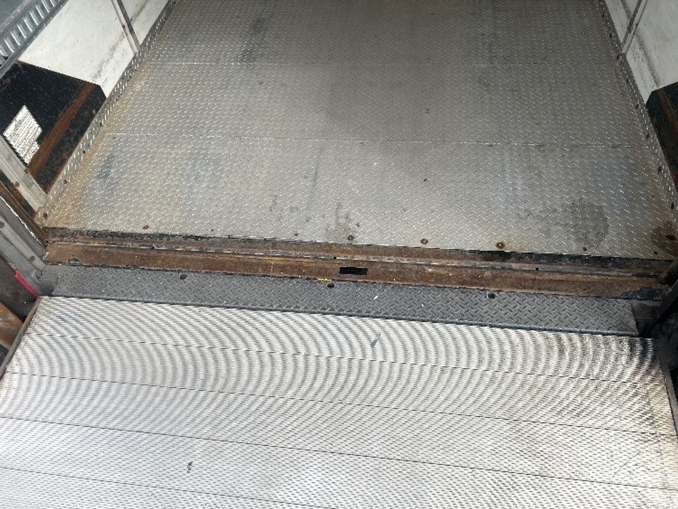 Medium Duty Box Truck-Light and Medium Duty Trucks-Freightliner-2022-M2-Indianapolis-IN-109,538\n\t\tmiles-$ 71,500 - Image 10