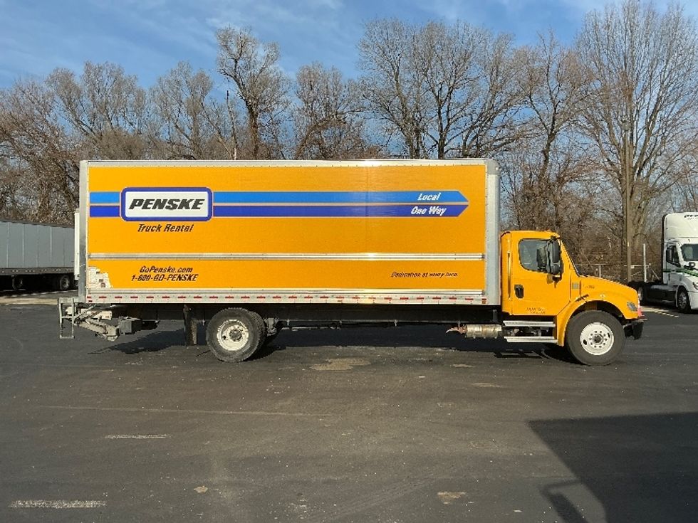 Medium Duty Box Truck-Light and Medium Duty Trucks-Freightliner-2022-M2-Indianapolis-IN-126,176\n\t\tmiles-$ 72,500 - Image 15