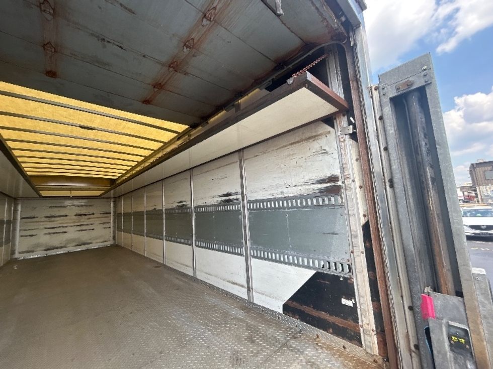 Medium Duty Box Truck-Light and Medium Duty Trucks-Freightliner-2022-M2-Indianapolis-IN-133,179\n\t\tmiles-$ 75,000 - Image 12