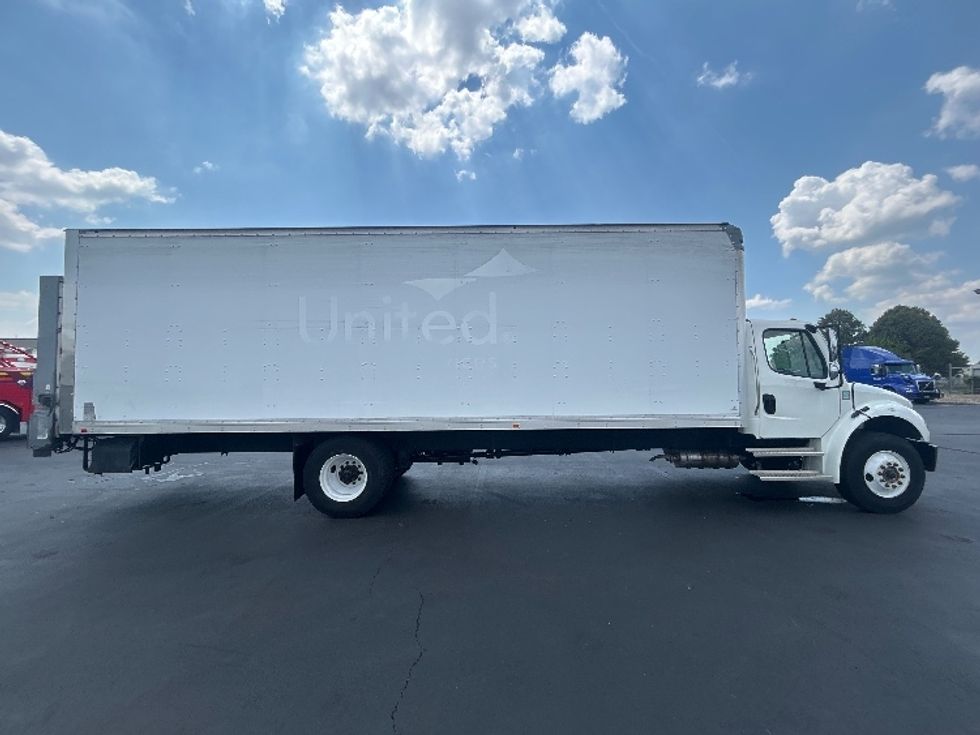 Medium Duty Box Truck-Light and Medium Duty Trucks-Freightliner-2022-M2-Indianapolis-IN-133,179\n\t\tmiles-$ 75,000 - Image 15