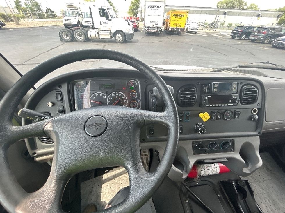 Medium Duty Box Truck-Light and Medium Duty Trucks-Freightliner-2022-M2-Indianapolis-IN-133,179\n\t\tmiles-$ 75,000 - Image 18