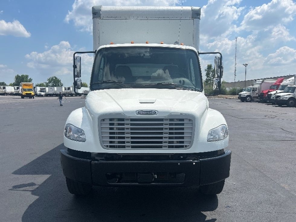 Medium Duty Box Truck-Light and Medium Duty Trucks-Freightliner-2022-M2-Indianapolis-IN-133,179\n\t\tmiles-$ 75,000 - Image 2
