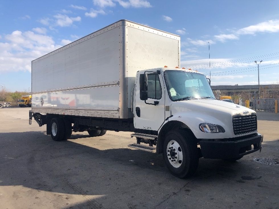 Medium Duty Box Truck-Light and Medium Duty Trucks-Freightliner-2022-M2-Indianapolis-IN-143,498\n\t\tmiles-$ 70,250 - Image 1
