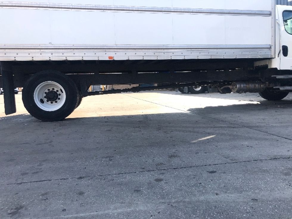 Medium Duty Box Truck-Light and Medium Duty Trucks-Freightliner-2022-M2-Indianapolis-IN-143,498\n\t\tmiles-$ 70,250 - Image 14