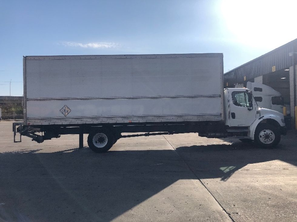 Medium Duty Box Truck-Light and Medium Duty Trucks-Freightliner-2022-M2-Indianapolis-IN-143,498\n\t\tmiles-$ 70,250 - Image 15