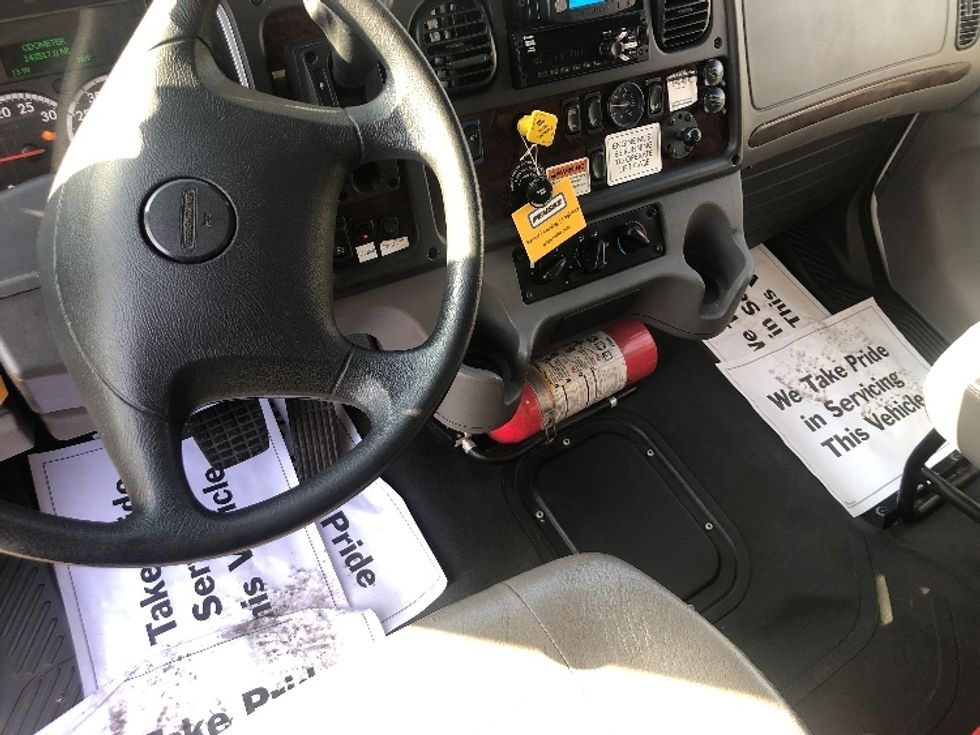 Medium Duty Box Truck-Light and Medium Duty Trucks-Freightliner-2022-M2-Indianapolis-IN-143,498\n\t\tmiles-$ 70,250 - Image 18