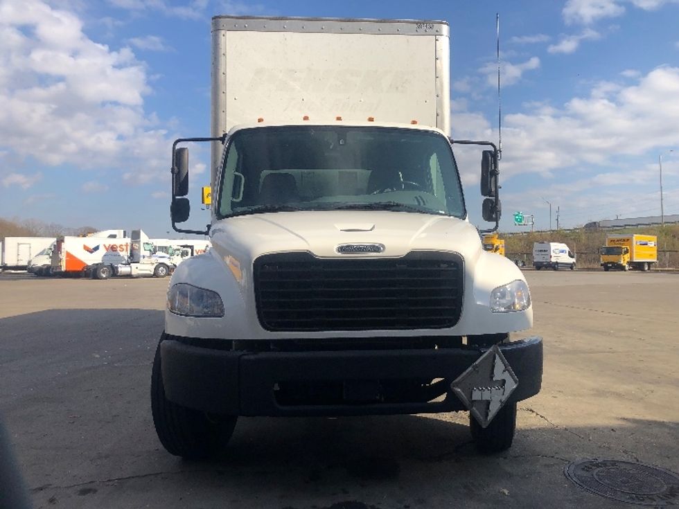 Medium Duty Box Truck-Light and Medium Duty Trucks-Freightliner-2022-M2-Indianapolis-IN-143,498\n\t\tmiles-$ 70,250 - Image 2