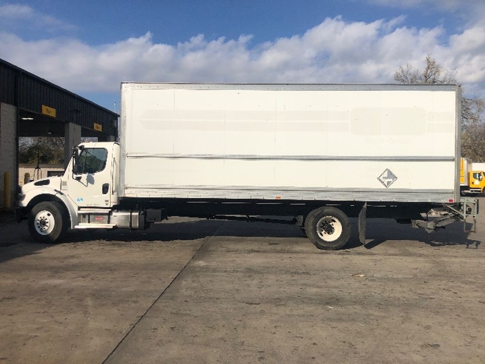 Medium Duty Box Truck-Light and Medium Duty Trucks-Freightliner-2022-M2-Indianapolis-IN-143,498\n\t\tmiles-$ 70,250 - Image 4