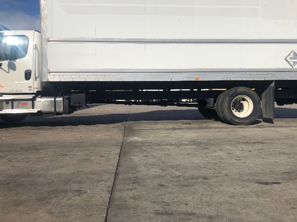 Medium Duty Box Truck-Light and Medium Duty Trucks-Freightliner-2022-M2-Indianapolis-IN-143,498\n\t\tmiles-$ 70,250 - Image 5