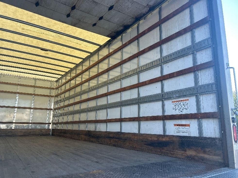 Medium Duty Box Truck-Light and Medium Duty Trucks-Freightliner-2022-M2-Indianapolis-IN-154,093\n\t\tmiles-$ 67,250 - Image 11