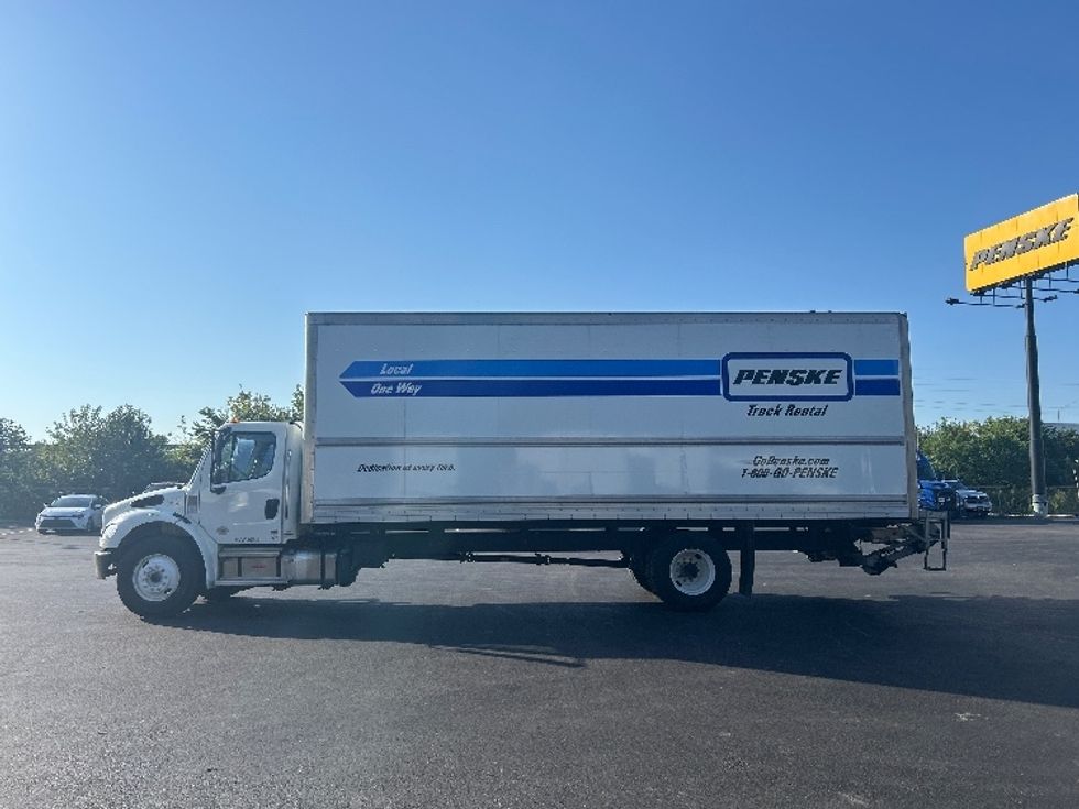 Medium Duty Box Truck-Light and Medium Duty Trucks-Freightliner-2022-M2-Indianapolis-IN-154,093\n\t\tmiles-$ 67,250 - Image 4