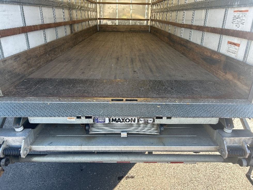 Medium Duty Box Truck-Light and Medium Duty Trucks-Freightliner-2022-M2-Indianapolis-IN-154,093\n\t\tmiles-$ 67,250 - Image 9