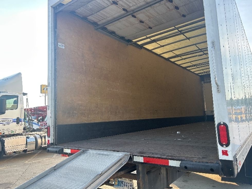 Medium Duty Box Truck-Light and Medium Duty Trucks-Freightliner-2022-M2-Indianapolis-IN-249,790\n\t\tmiles-$ 44,750 - Image 11