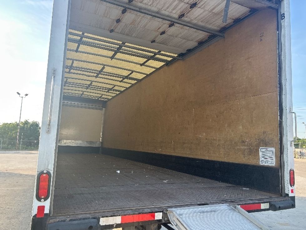 Medium Duty Box Truck-Light and Medium Duty Trucks-Freightliner-2022-M2-Indianapolis-IN-249,790\n\t\tmiles-$ 44,750 - Image 12
