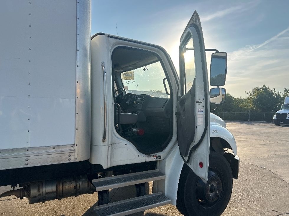 Medium Duty Box Truck-Light and Medium Duty Trucks-Freightliner-2022-M2-Indianapolis-IN-249,790\n\t\tmiles-$ 44,750 - Image 20