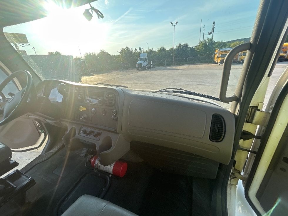 Medium Duty Box Truck-Light and Medium Duty Trucks-Freightliner-2022-M2-Indianapolis-IN-249,790\n\t\tmiles-$ 44,750 - Image 21