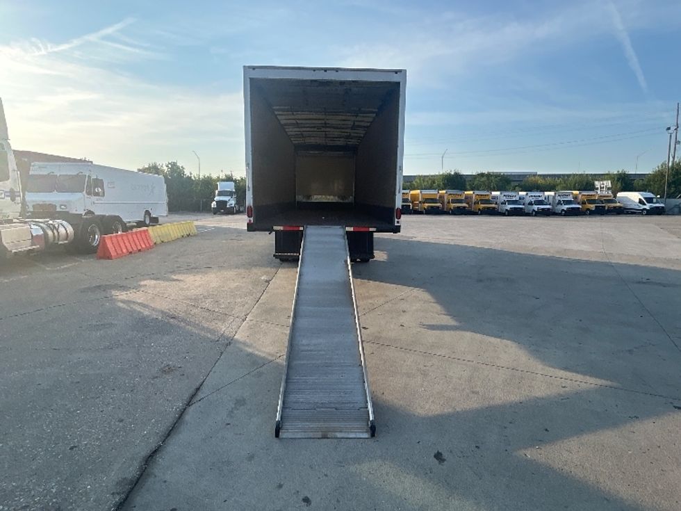 Medium Duty Box Truck-Light and Medium Duty Trucks-Freightliner-2022-M2-Indianapolis-IN-249,790\n\t\tmiles-$ 44,750 - Image 9