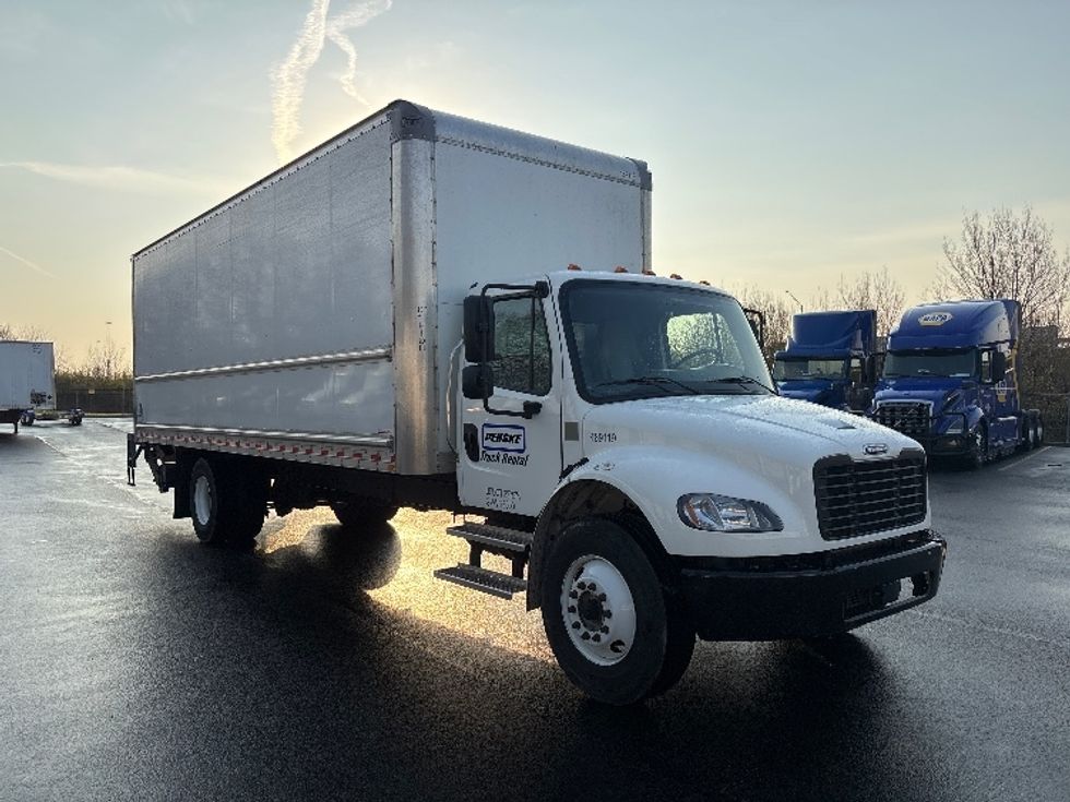 Medium Duty Box Truck-Light and Medium Duty Trucks-Freightliner-2022-M2-Indianapolis-IN-88,113\n\t\tmiles-$ 79,000 - Image 1