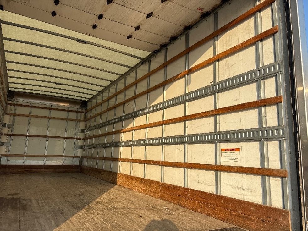 Medium Duty Box Truck-Light and Medium Duty Trucks-Freightliner-2022-M2-Indianapolis-IN-88,113\n\t\tmiles-$ 79,000 - Image 12