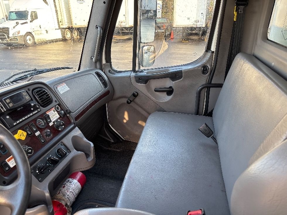 Medium Duty Box Truck-Light and Medium Duty Trucks-Freightliner-2022-M2-Indianapolis-IN-88,113\n\t\tmiles-$ 79,000 - Image 19