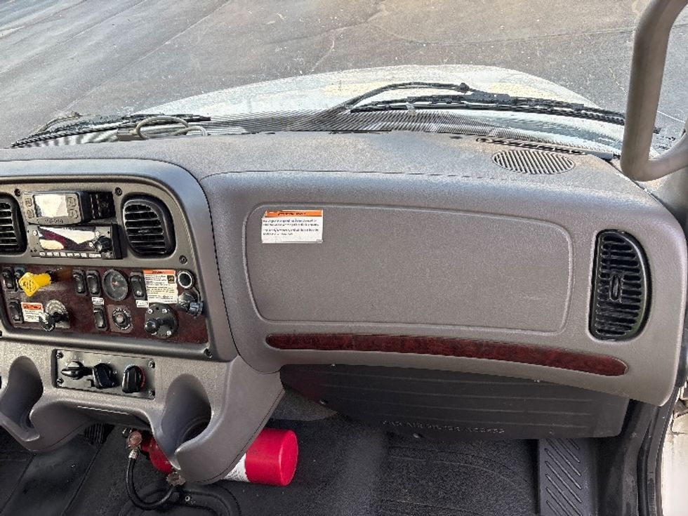 Medium Duty Box Truck-Light and Medium Duty Trucks-Freightliner-2022-M2-Indianapolis-IN-88,113\n\t\tmiles-$ 79,000 - Image 21