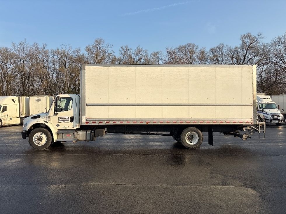 Medium Duty Box Truck-Light and Medium Duty Trucks-Freightliner-2022-M2-Indianapolis-IN-88,113\n\t\tmiles-$ 79,000 - Image 4