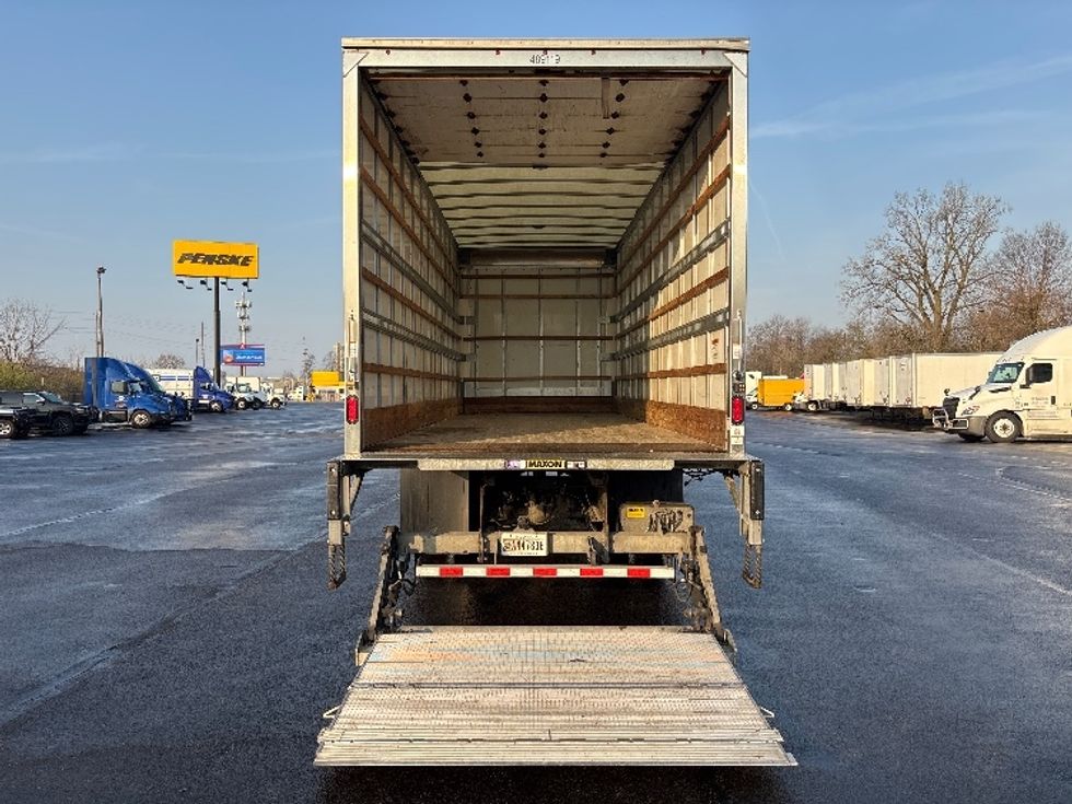 Medium Duty Box Truck-Light and Medium Duty Trucks-Freightliner-2022-M2-Indianapolis-IN-88,113\n\t\tmiles-$ 79,000 - Image 9