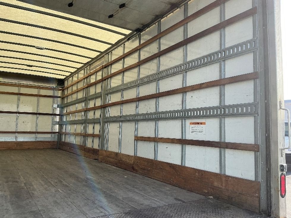 Medium Duty Box Truck-Light and Medium Duty Trucks-Freightliner-2022-M2-Indianapolis-IN-93,469\n\t\tmiles-$ 78,000 - Image 12