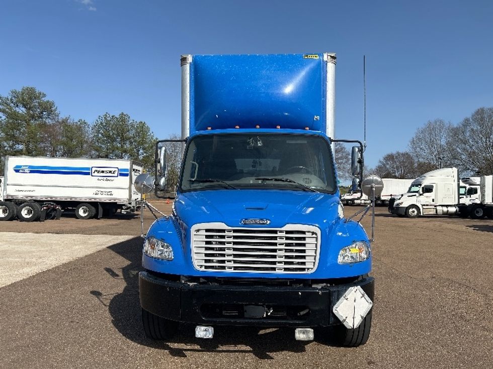 Medium Duty Box Truck-Light and Medium Duty Trucks-Freightliner-2022-M2-Jackson-MS-279,563\n\t\tmiles-$ 39,250 - Image 2