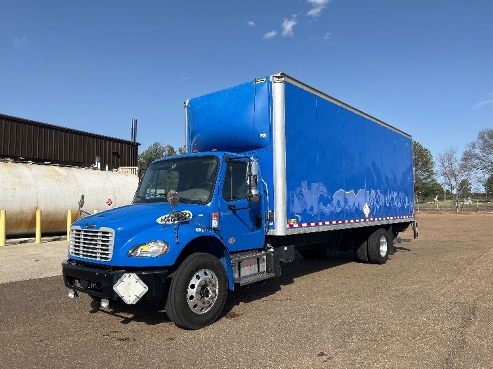 Medium Duty Box Truck-Light and Medium Duty Trucks-Freightliner-2022-M2-Jackson-MS-279,563\n\t\tmiles-$ 39,250 - Image 3