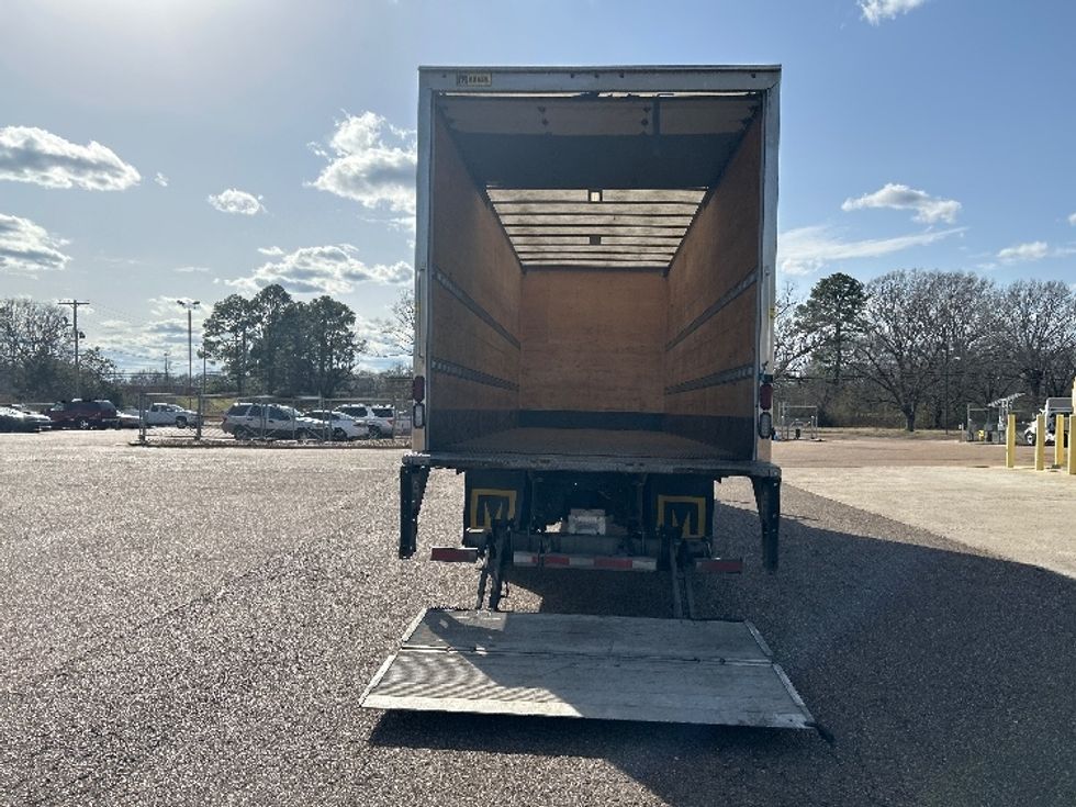 Medium Duty Box Truck-Light and Medium Duty Trucks-Freightliner-2022-M2-Jackson-MS-279,563\n\t\tmiles-$ 39,250 - Image 9