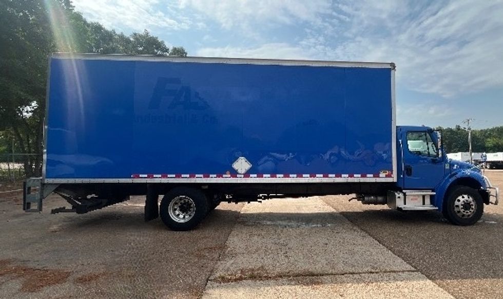 Medium Duty Box Truck-Light and Medium Duty Trucks-Freightliner-2022-M2-Jackson-MS-332,320\n\t\tmiles-$ 30,500 - Image 13
