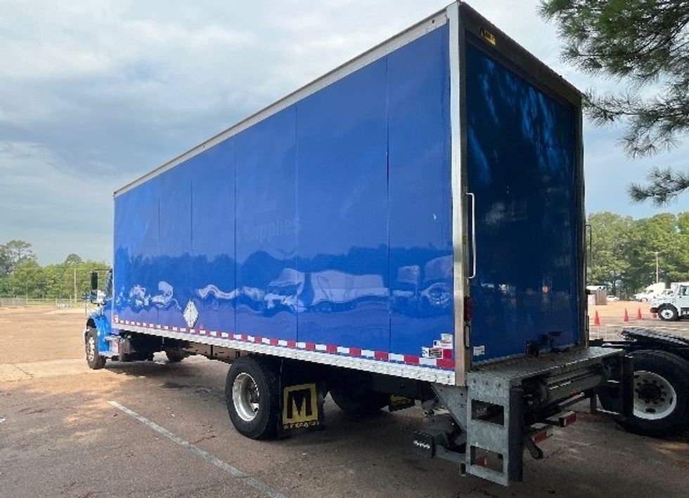 Medium Duty Box Truck-Light and Medium Duty Trucks-Freightliner-2022-M2-Jackson-MS-332,320\n\t\tmiles-$ 30,500 - Image 5
