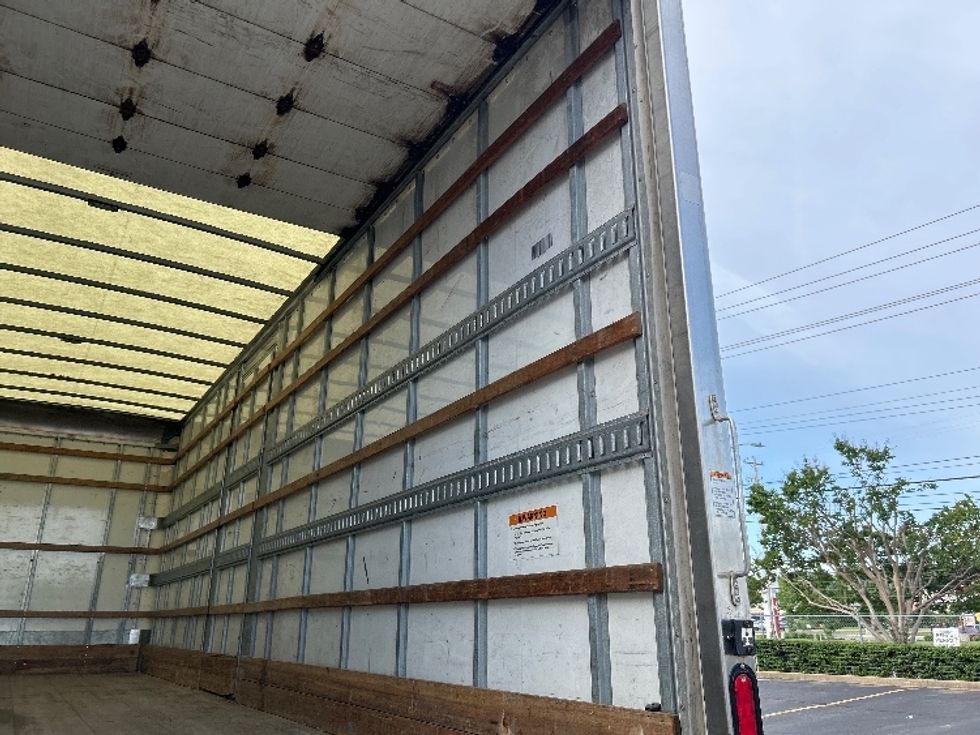 Medium Duty Box Truck-Light and Medium Duty Trucks-Freightliner-2022-M2-Jackson-TN-145,204\n\t\tmiles-$ 68,000 - Image 12