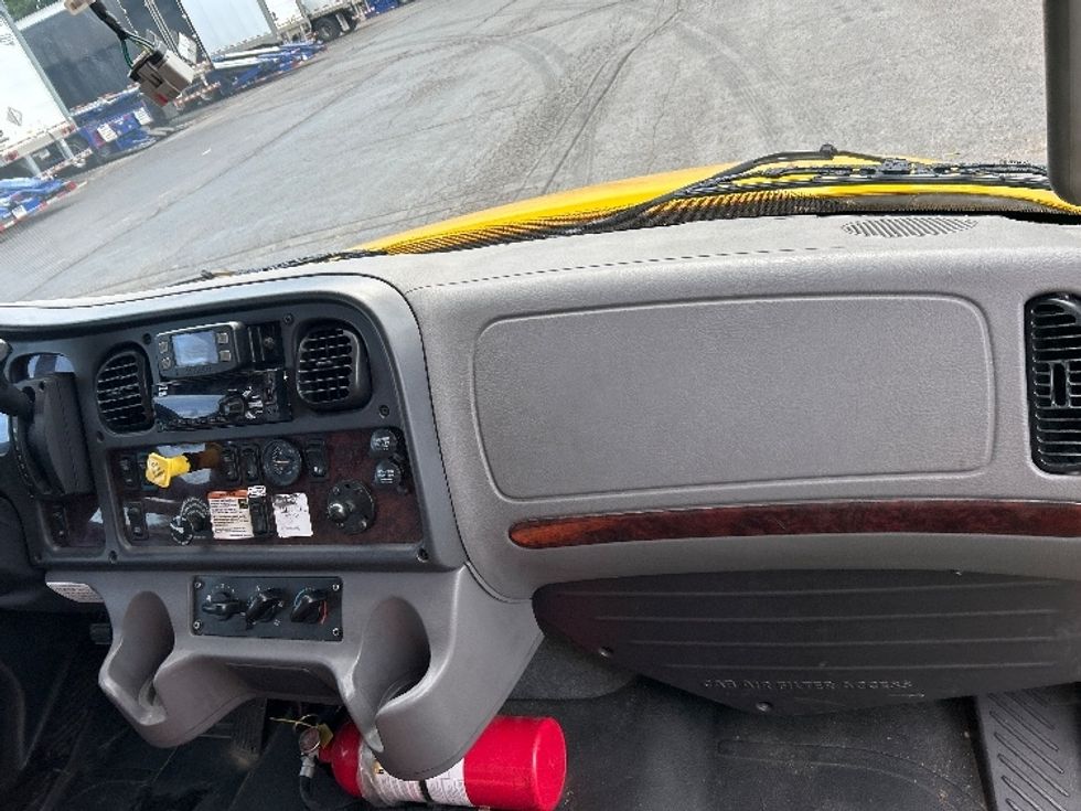 Medium Duty Box Truck-Light and Medium Duty Trucks-Freightliner-2022-M2-Jackson-TN-145,204\n\t\tmiles-$ 68,000 - Image 21