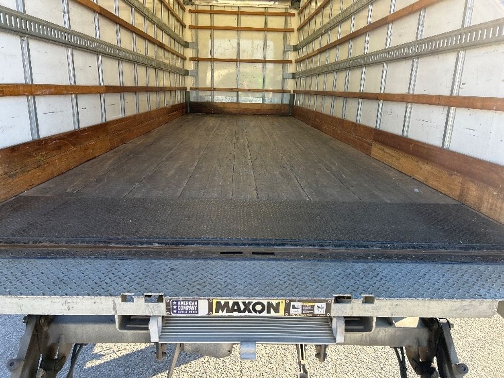 Medium Duty Box Truck-Light and Medium Duty Trucks-Freightliner-2022-M2-Jackson-TN-210,973\n\t\tmiles-$ 58,250 - Image 10