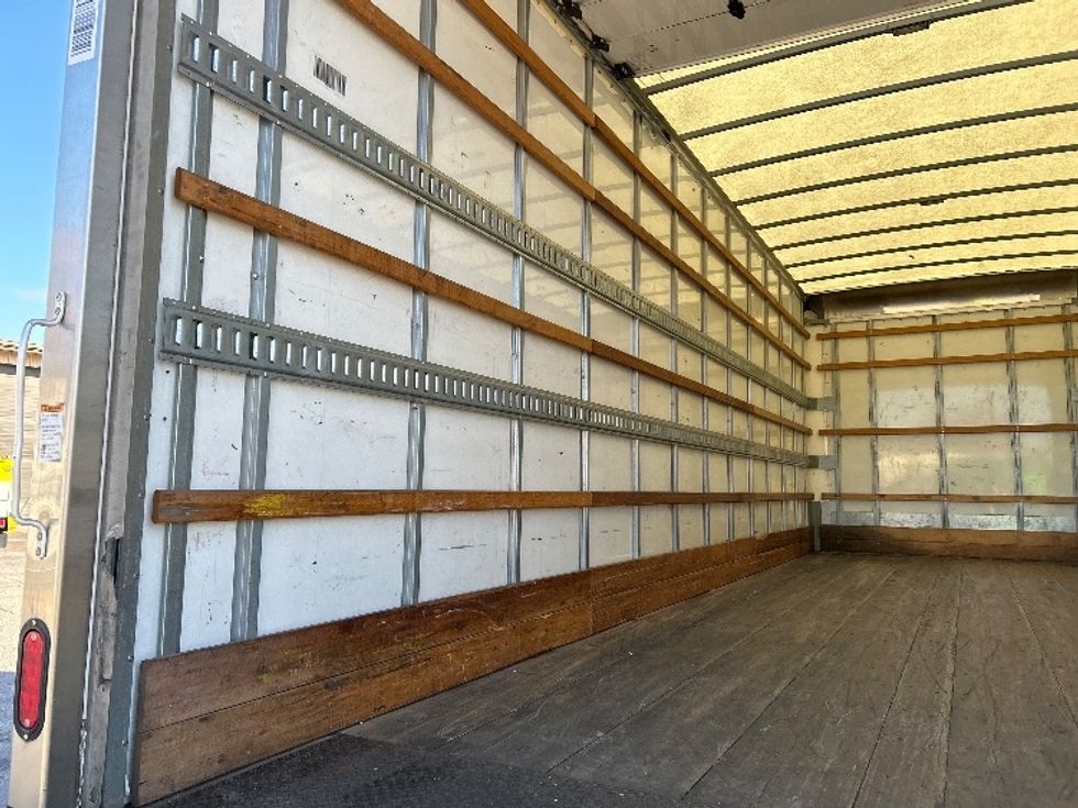 Medium Duty Box Truck-Light and Medium Duty Trucks-Freightliner-2022-M2-Jackson-TN-210,973\n\t\tmiles-$ 58,250 - Image 11