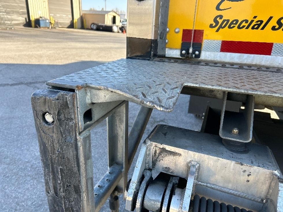 Medium Duty Box Truck-Light and Medium Duty Trucks-Freightliner-2022-M2-Jackson-TN-210,973\n\t\tmiles-$ 58,250 - Image 27